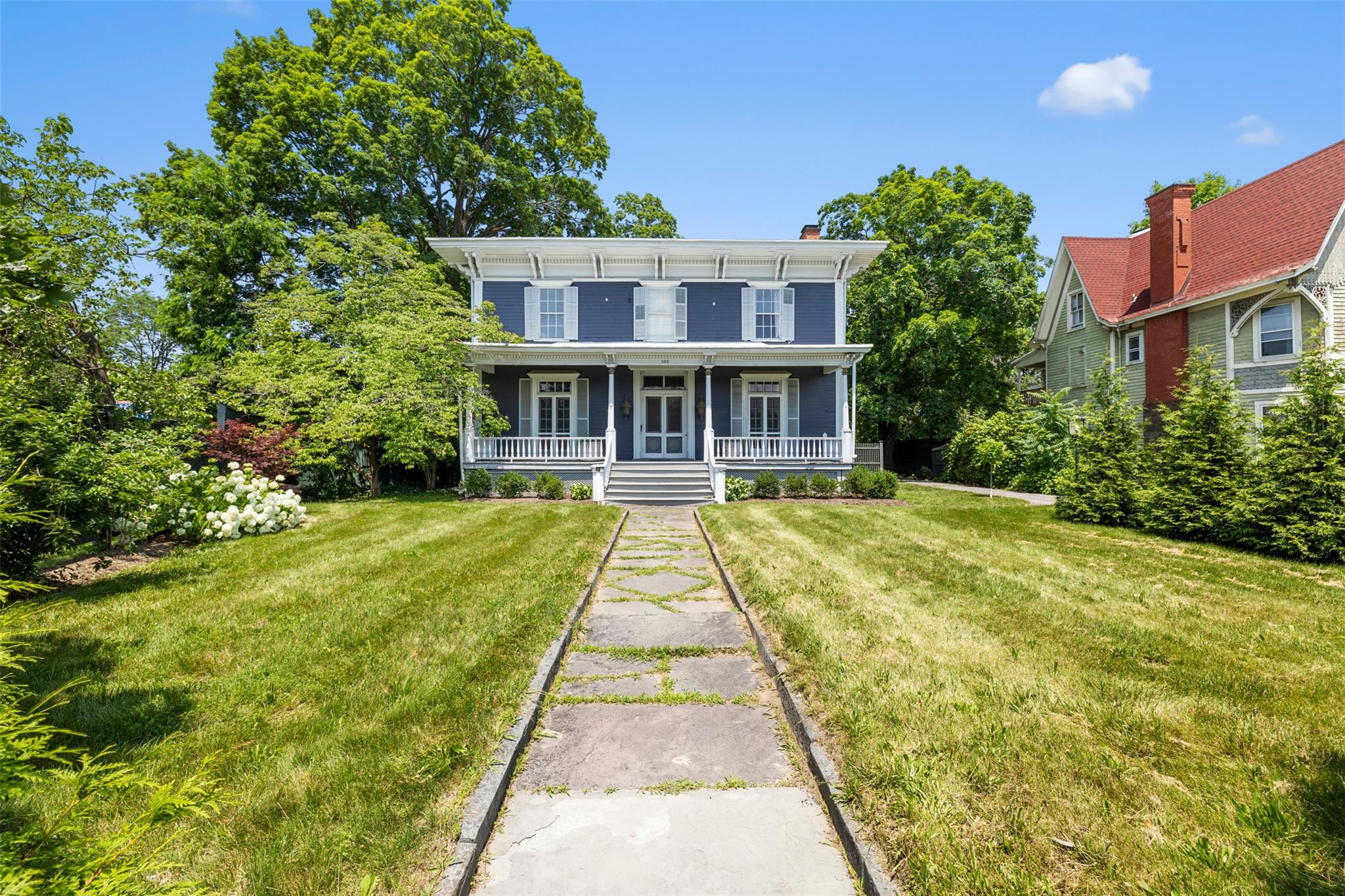 103 Albany Avenue