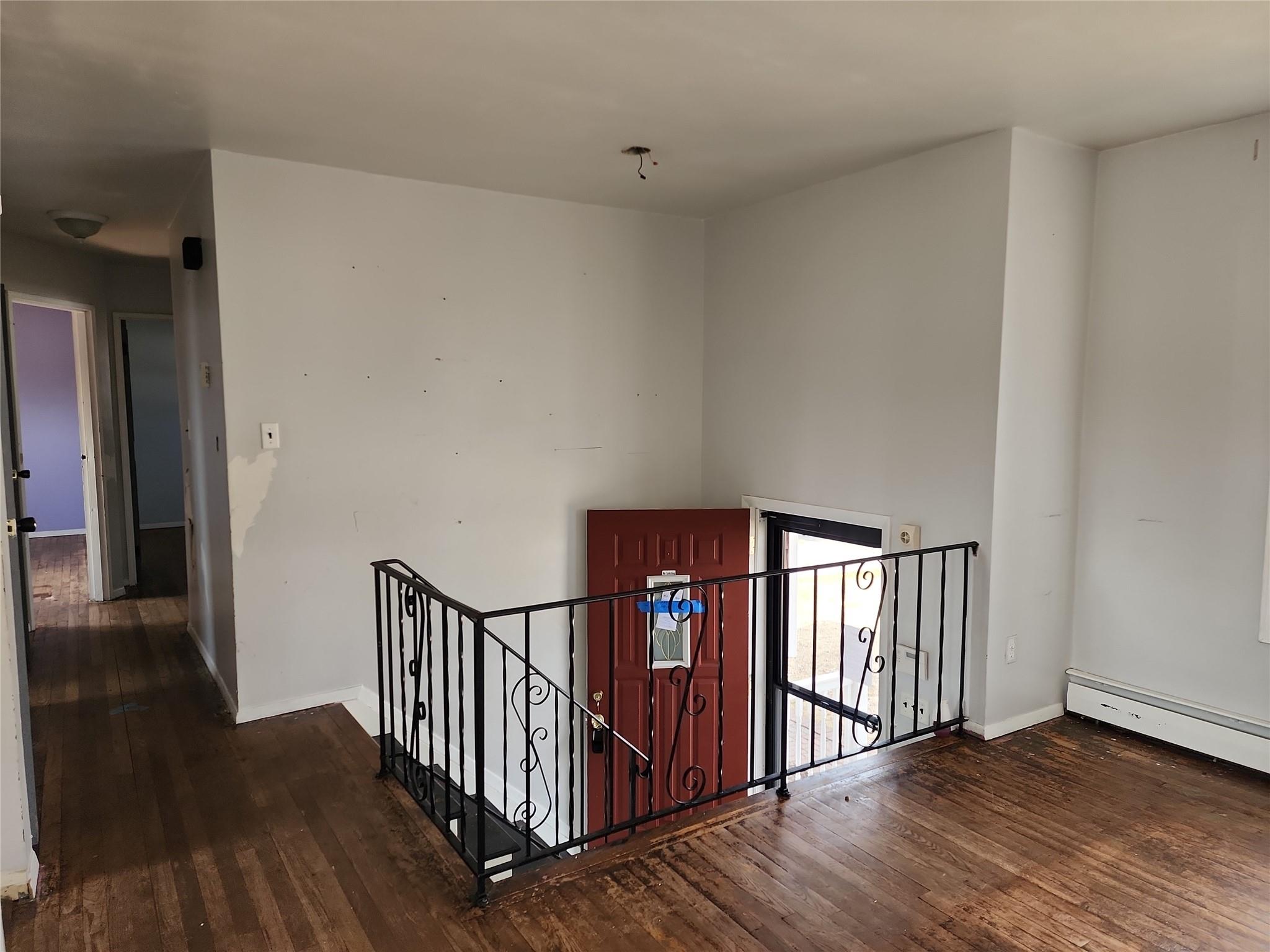 34 Essex Street, West Babylon, New York image 2
