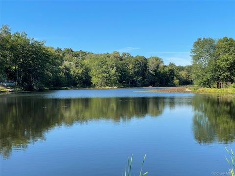 Townhouse For Sale - TBD Lake Shore Drive<br/> Pine Bush, NY 12566