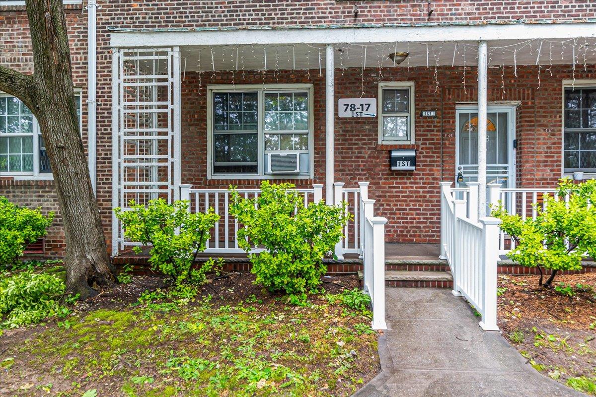Property for Sale at Park Drive 1st, Kew Garden Hills, Queens, NY - Bedrooms: 2 
Bathrooms: 1 
Rooms: 5  - $350,000
