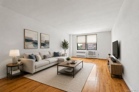 Homes For Sale - 599 E 7TH Street St #5R<br/> Brooklyn, NY 11218