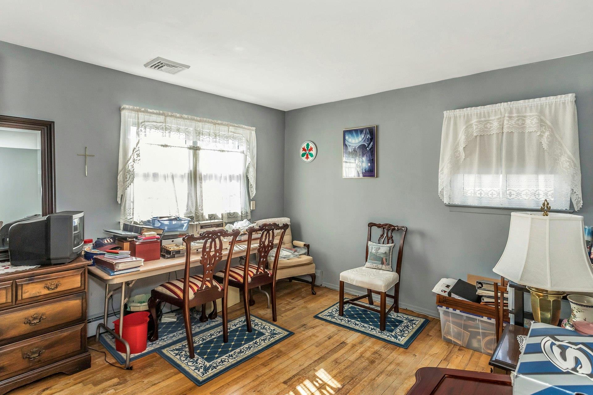 27 Sioux Drive, Commack, New York image 22