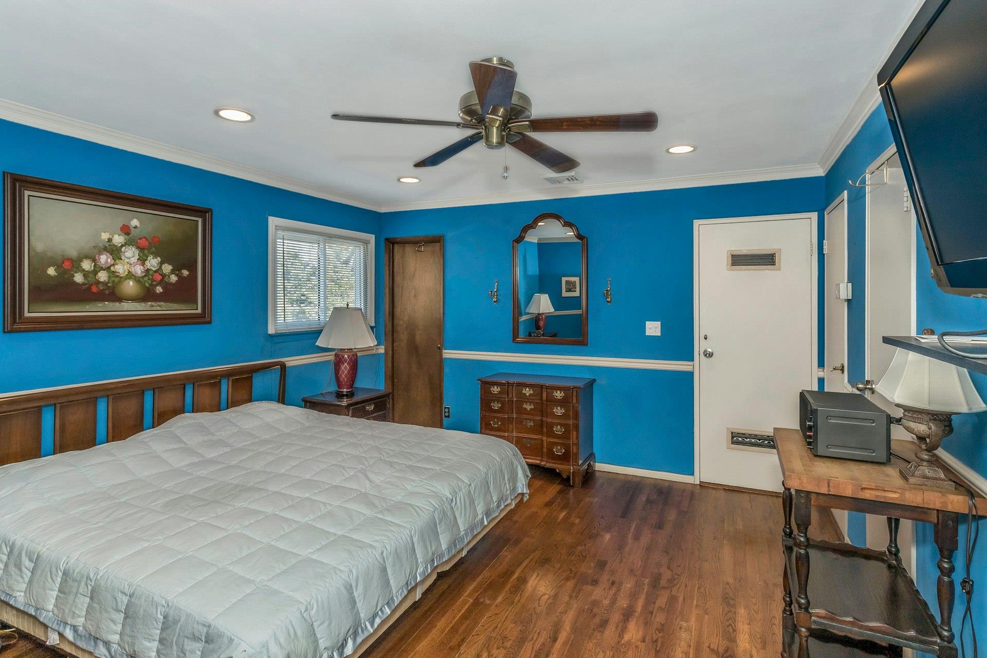 27 Sioux Drive, Commack, New York image 19