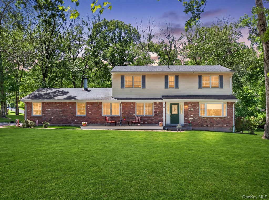 Photo of 121 Sunset Road, Blauvelt, NY 10913 (MLS # 861371)