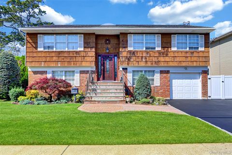 2 Roosevelt Avenue Massapequa Park NY 11762