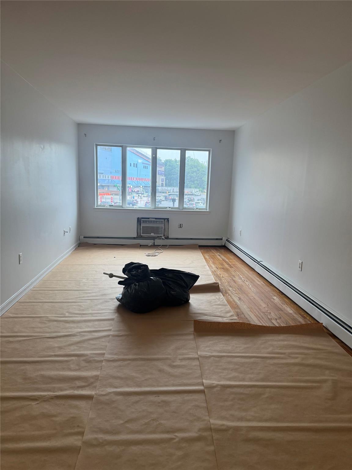 Rental Property at Terrace Court 1, Maspeth, Queens, NY - Bedrooms: 1 
Bathrooms: 1 
Rooms: 4  - $2,850 MO.