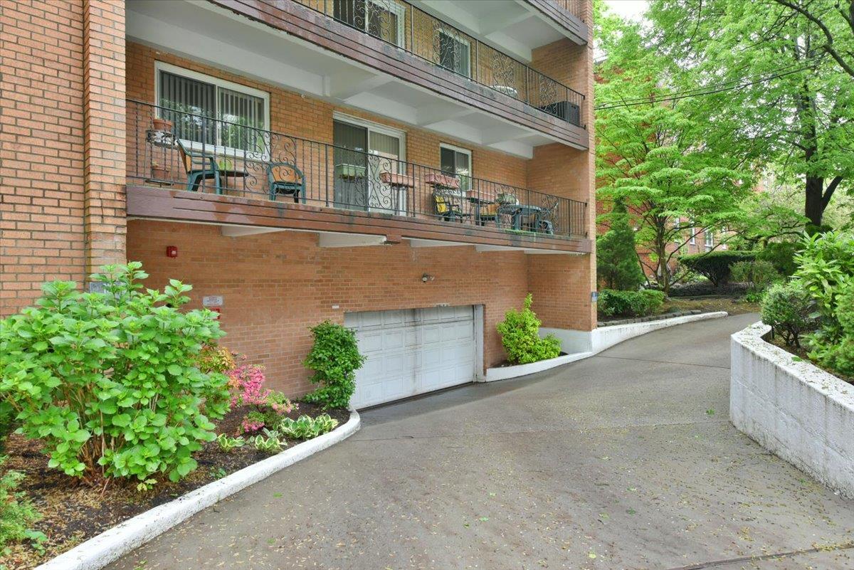 30 Barstow Road #3-A, Great Neck, New York image 32