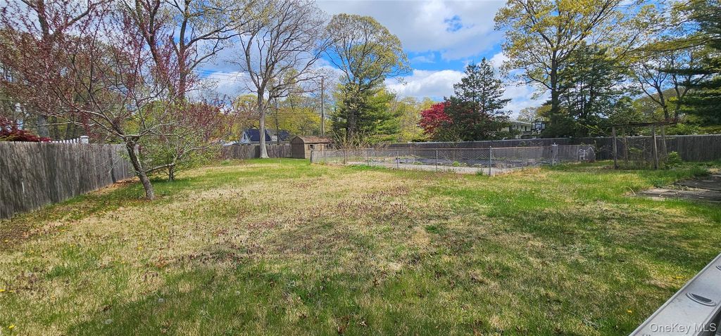 Photo of 61 Timber Point Road, Great River, NY 11739 (MLS # 996755)
