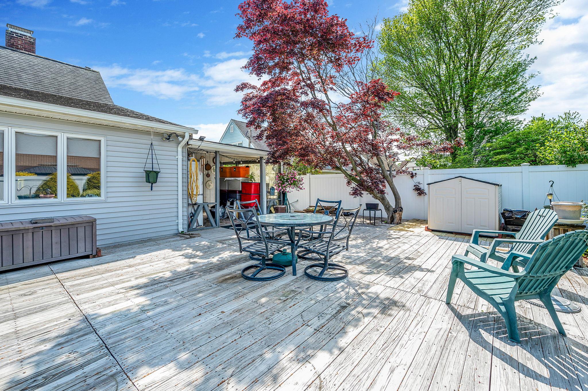 51 Pewter Lane, Hicksville, New York image 26