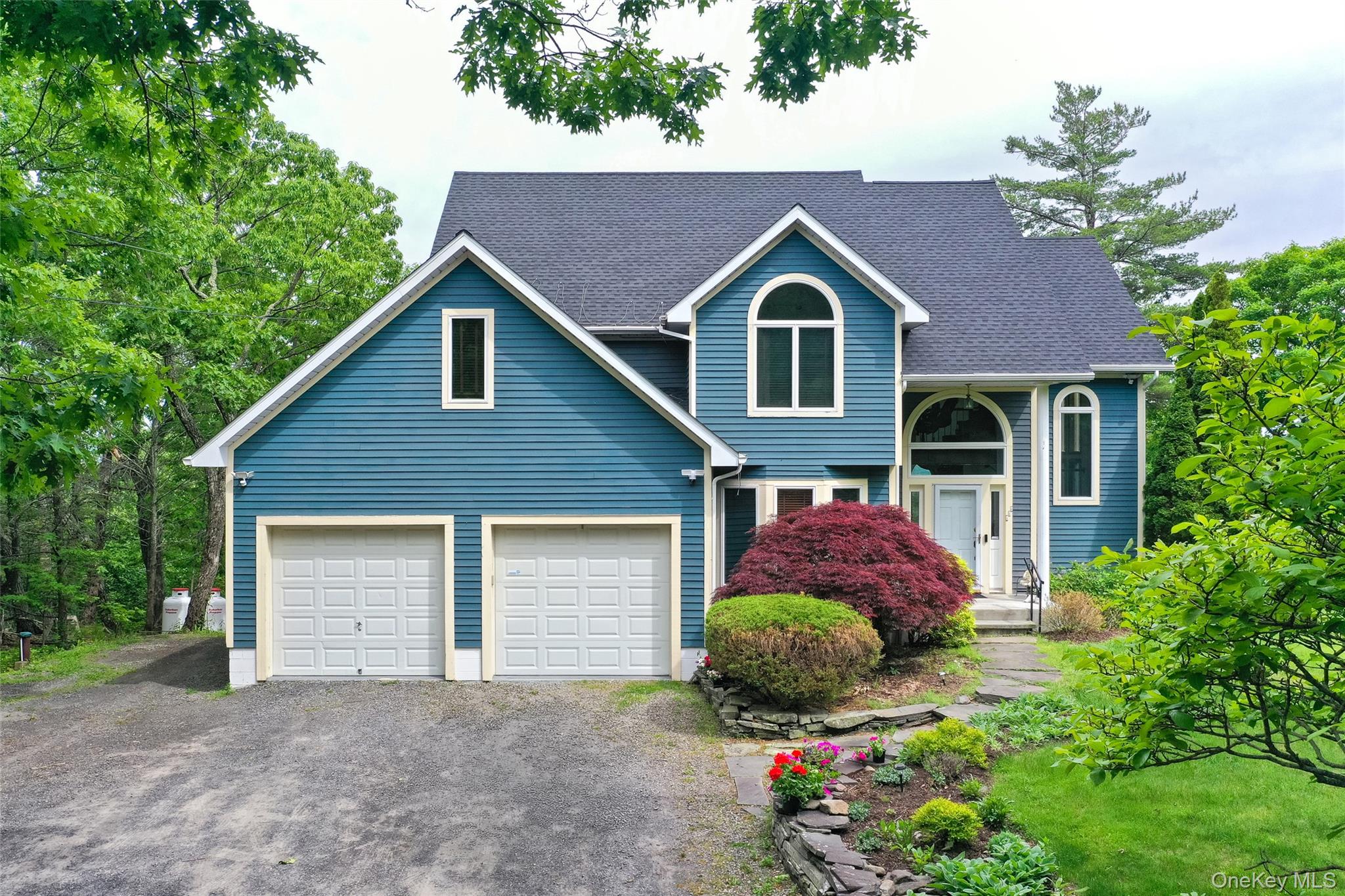 828 West Saugerties Woodstock Road