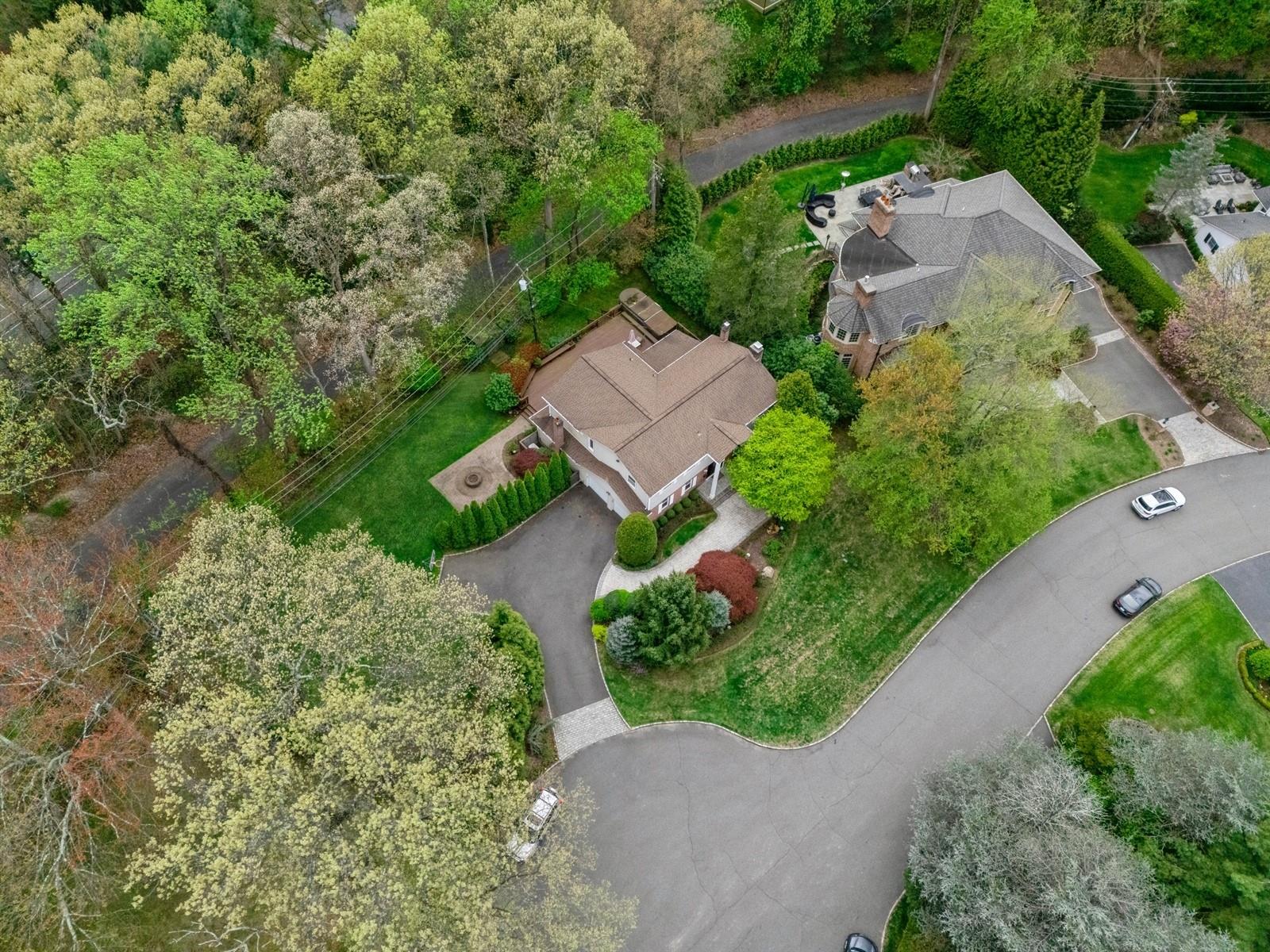 165 Tara Drive, Roslyn, New York image 36