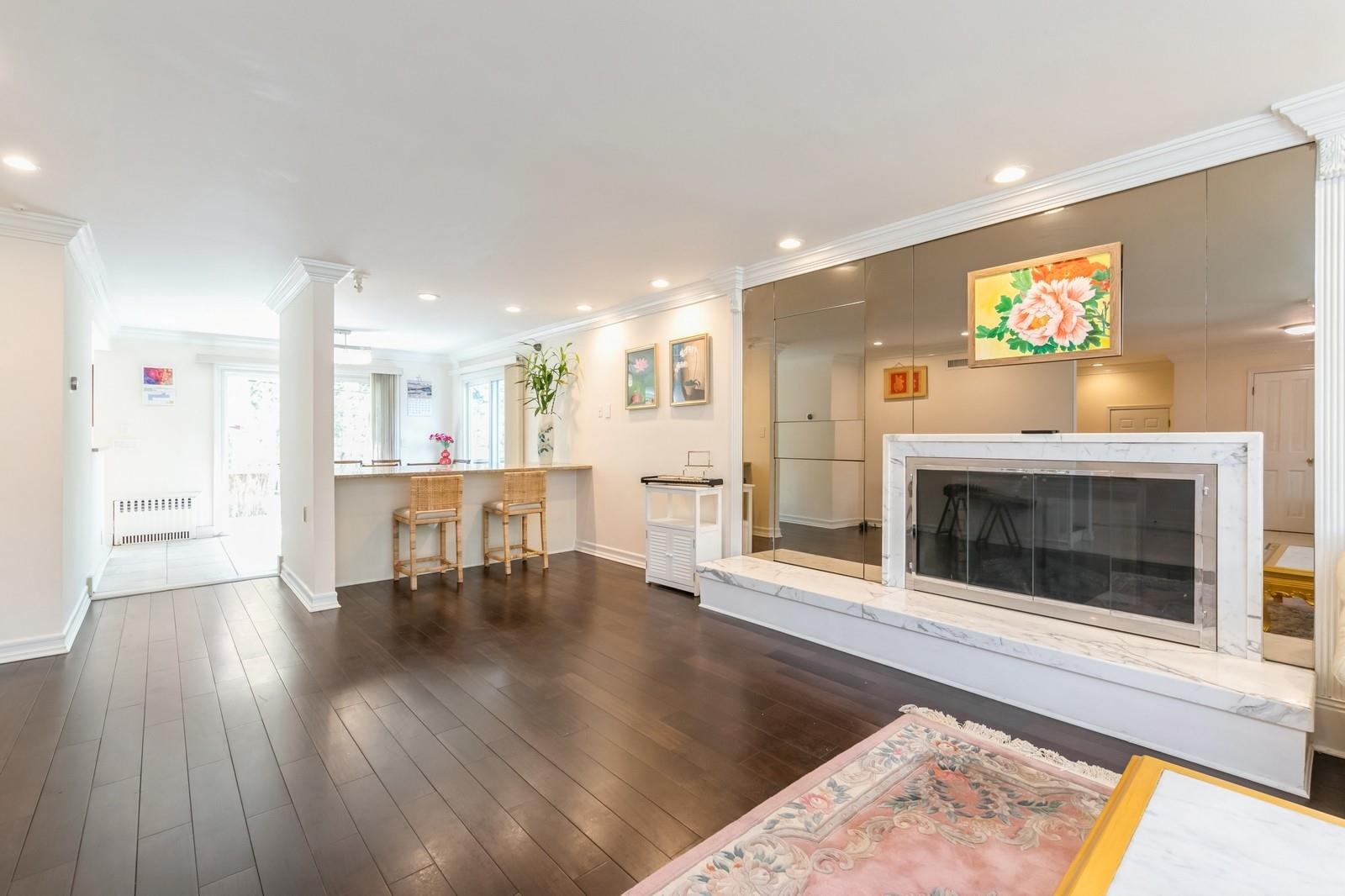 165 Tara Drive, Roslyn, New York image 7