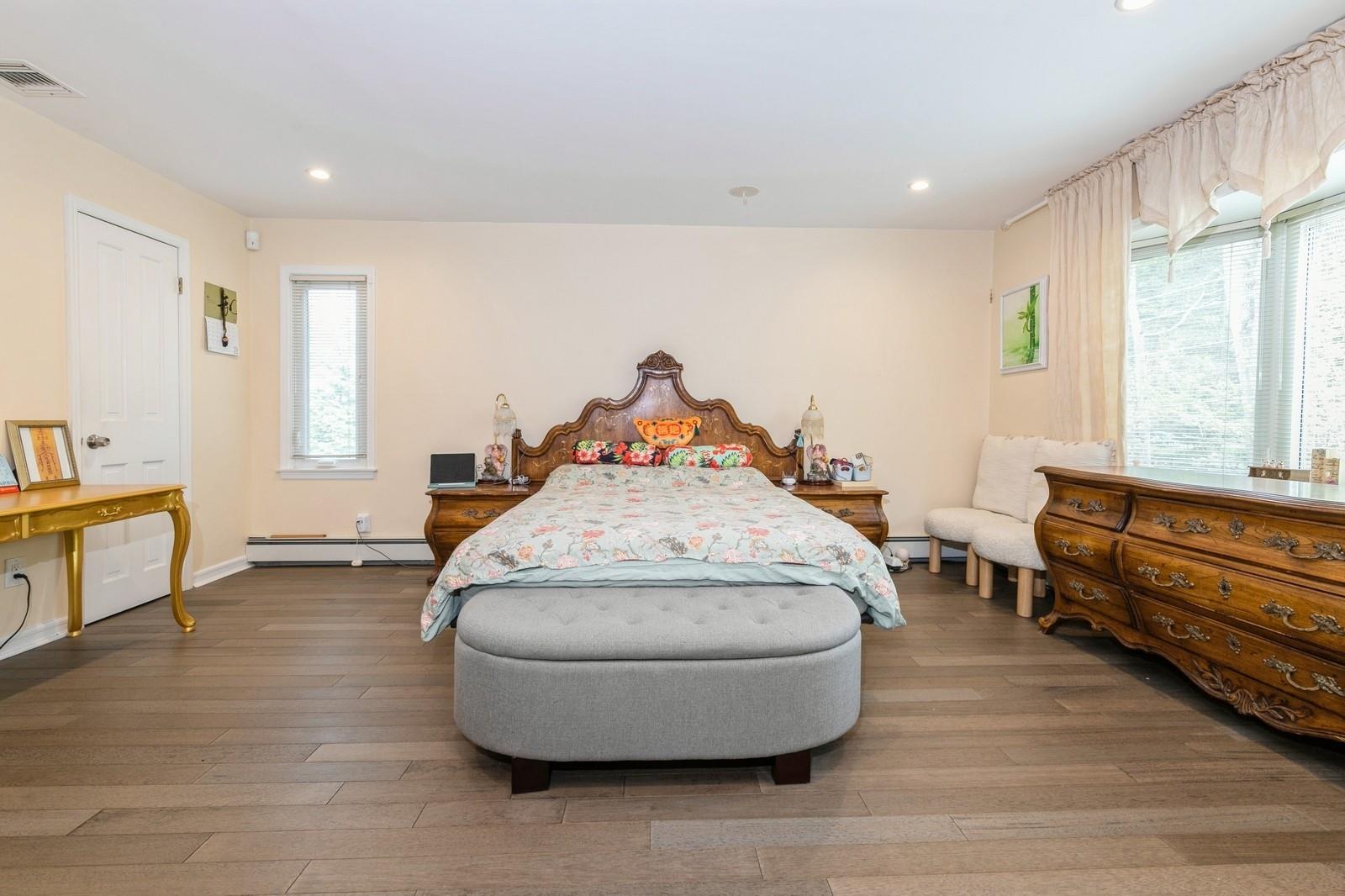165 Tara Drive, Roslyn, New York image 16