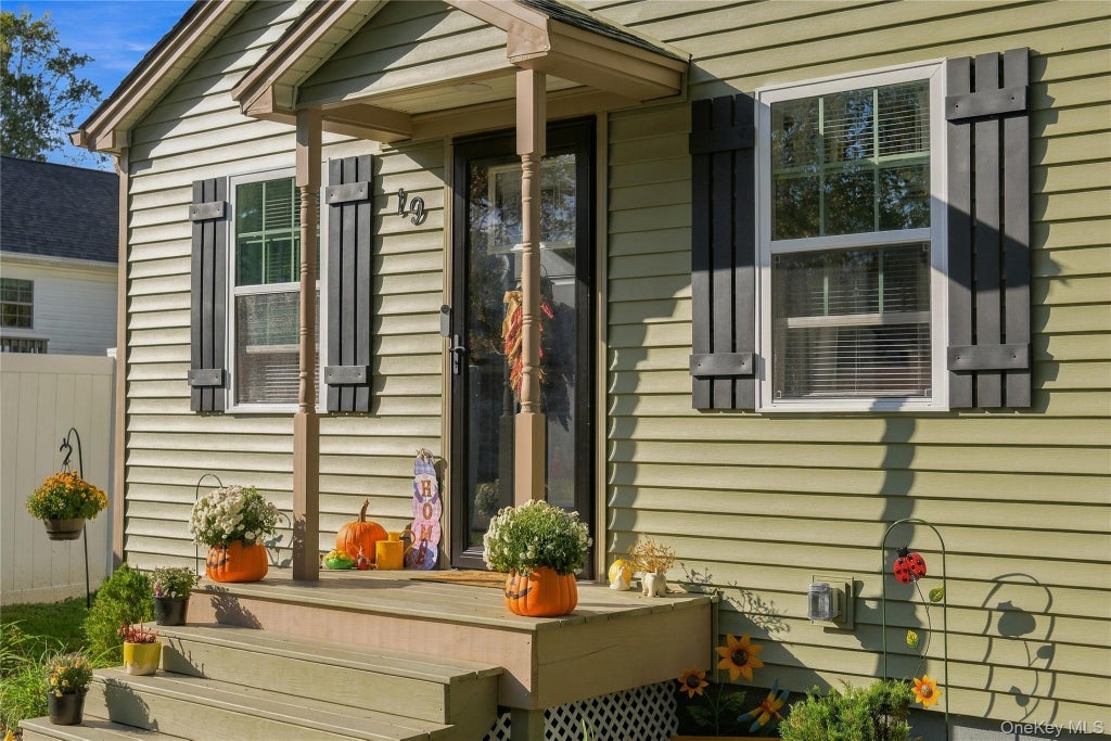 Photo of 19 Lacrosse Road, Mastic Beach, NY 11951 (MLS # 1067198)