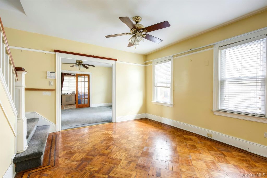 Photo of 178-41 Crandall Avenue, Springfield Gardens, NY 11434 (MLS # 937132)