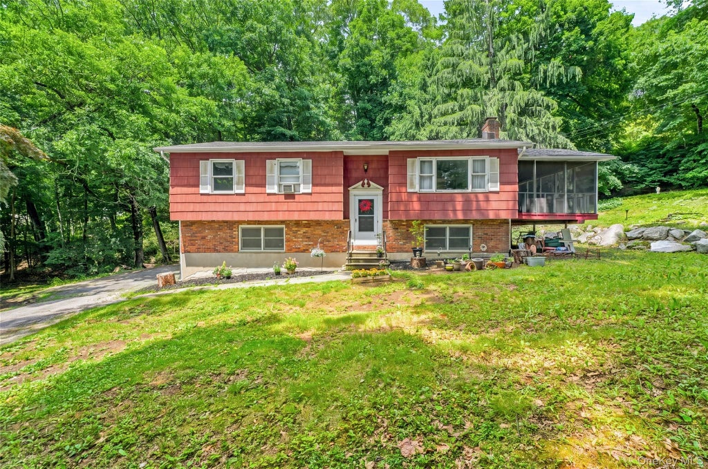 Photo of 26 Maple Drive, Mahopac, NY 10541 (MLS # 1013693)