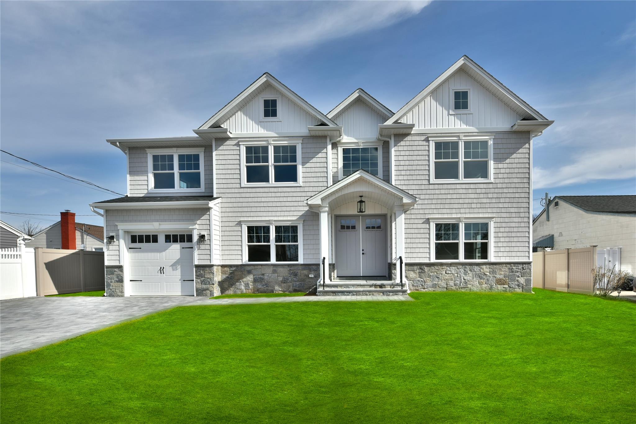 749 Evelyn Avenue, Bellmore, New York image 1