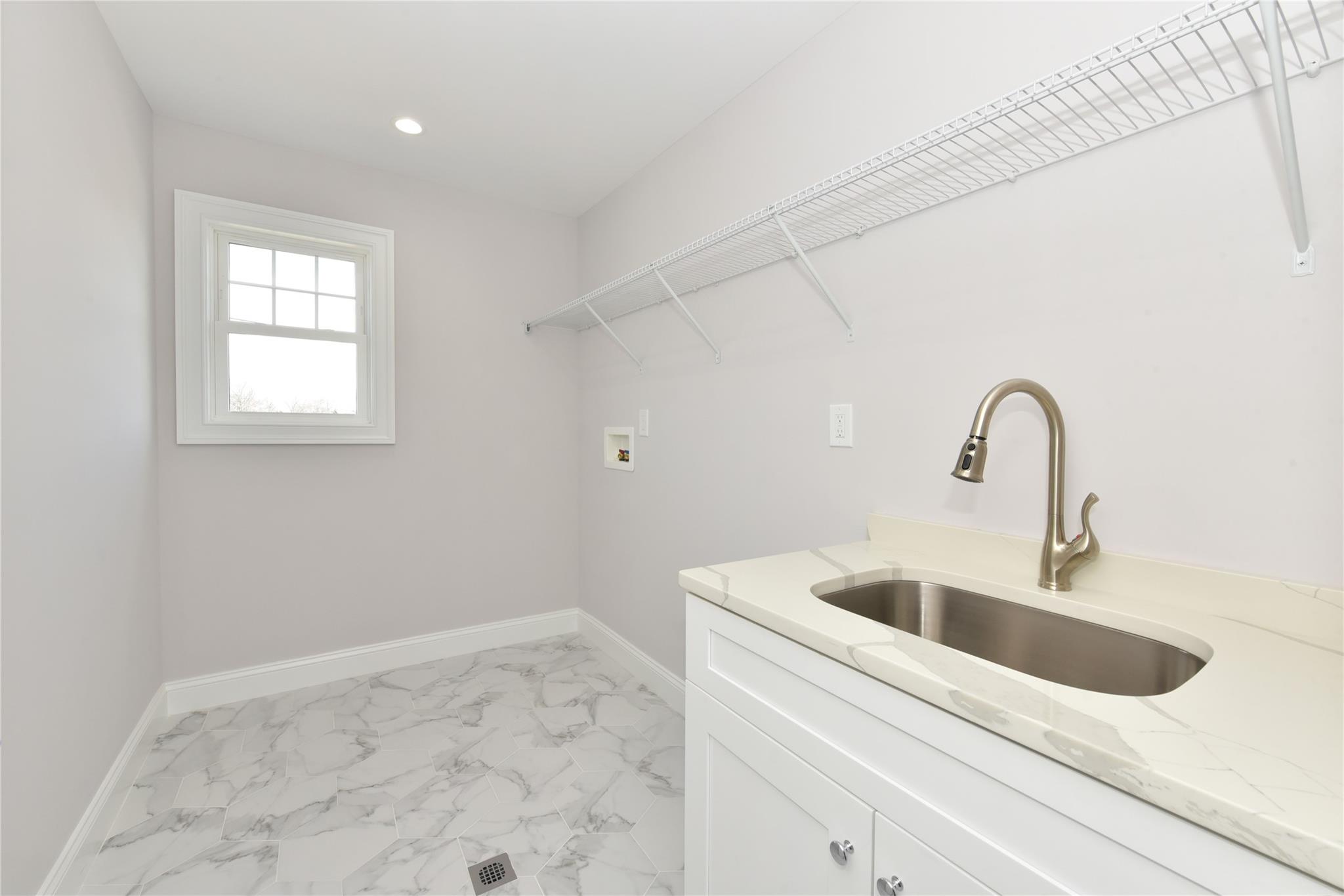 749 Evelyn Avenue, Bellmore, New York image 28