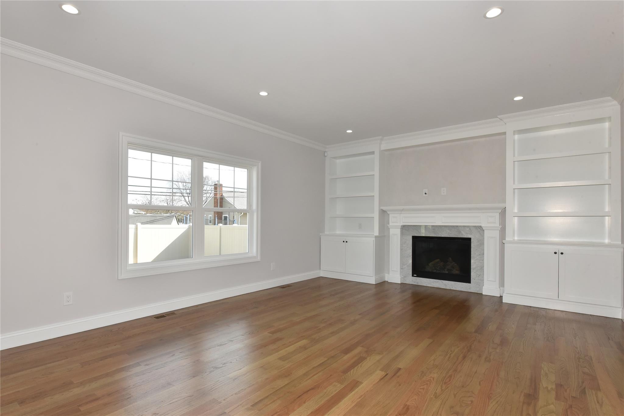 749 Evelyn Avenue, Bellmore, New York image 11