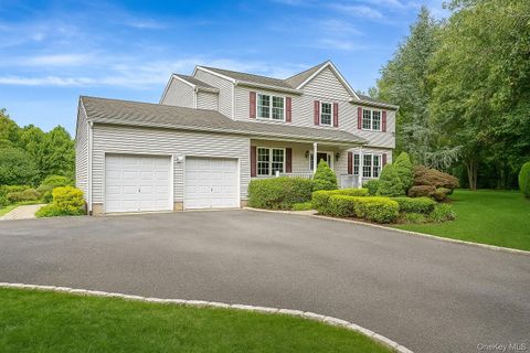 Photo of 36 Vanderbilt Avenue, Saint James, NY 11780 (MLS # 923618)