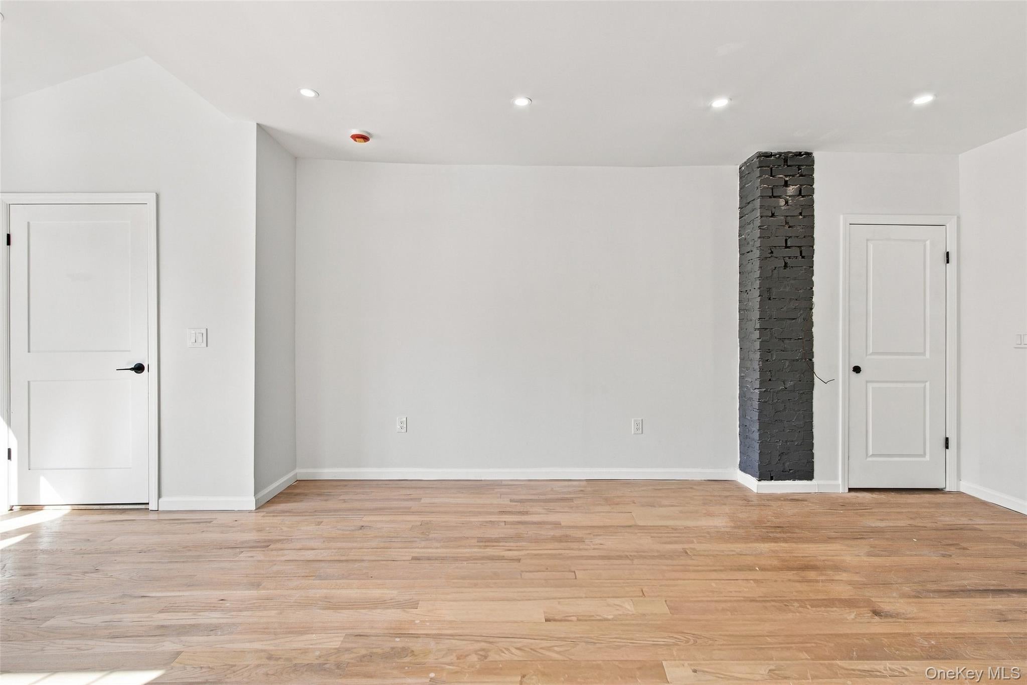 187-16 Mangin Ave