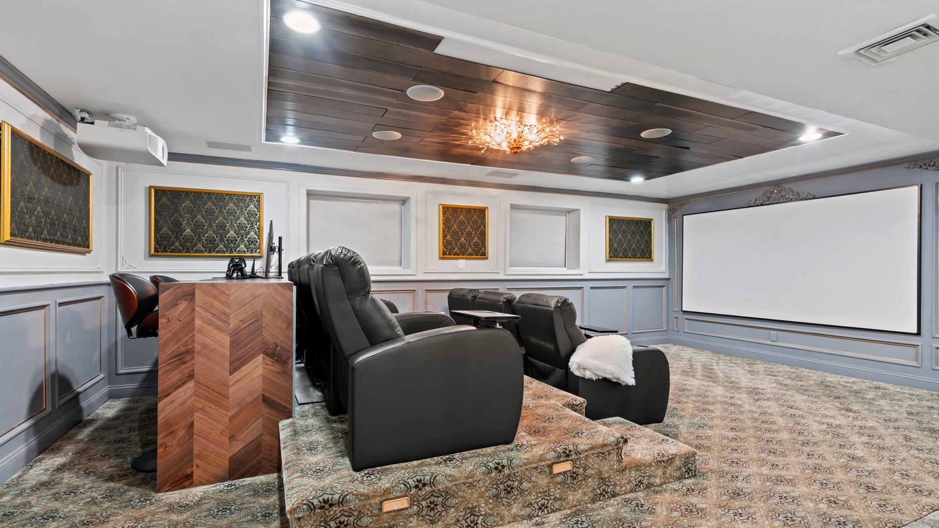 30 N Pine Drive, Roslyn, New York image 33