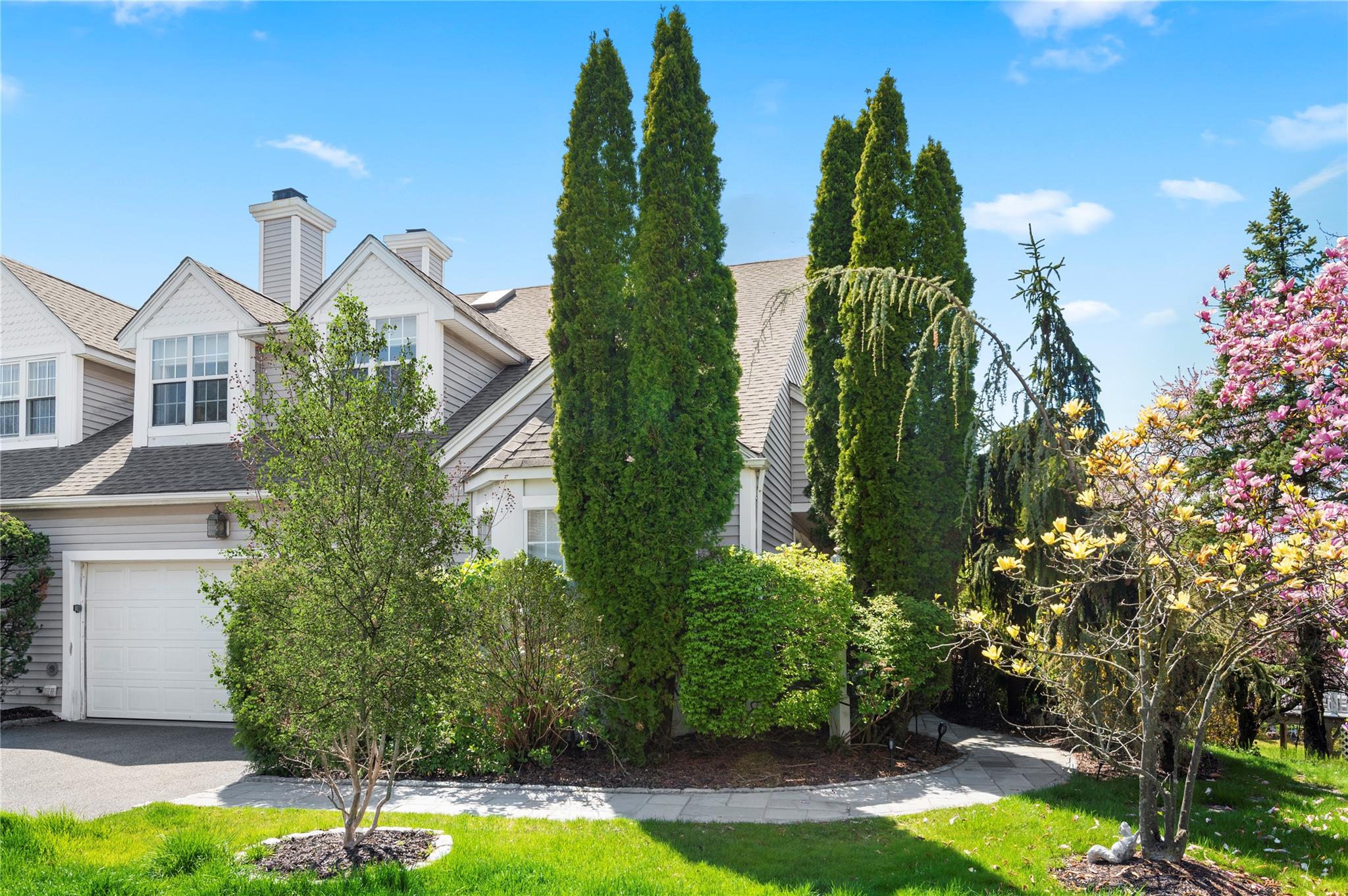 58 Roundtop Road, Yonkers, New York image 18