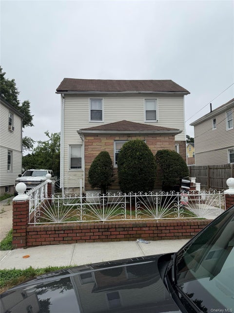 Homes For Sale - 19414 122nd Avenue<br/> Queens County, Springfield Gardens, NY 11413