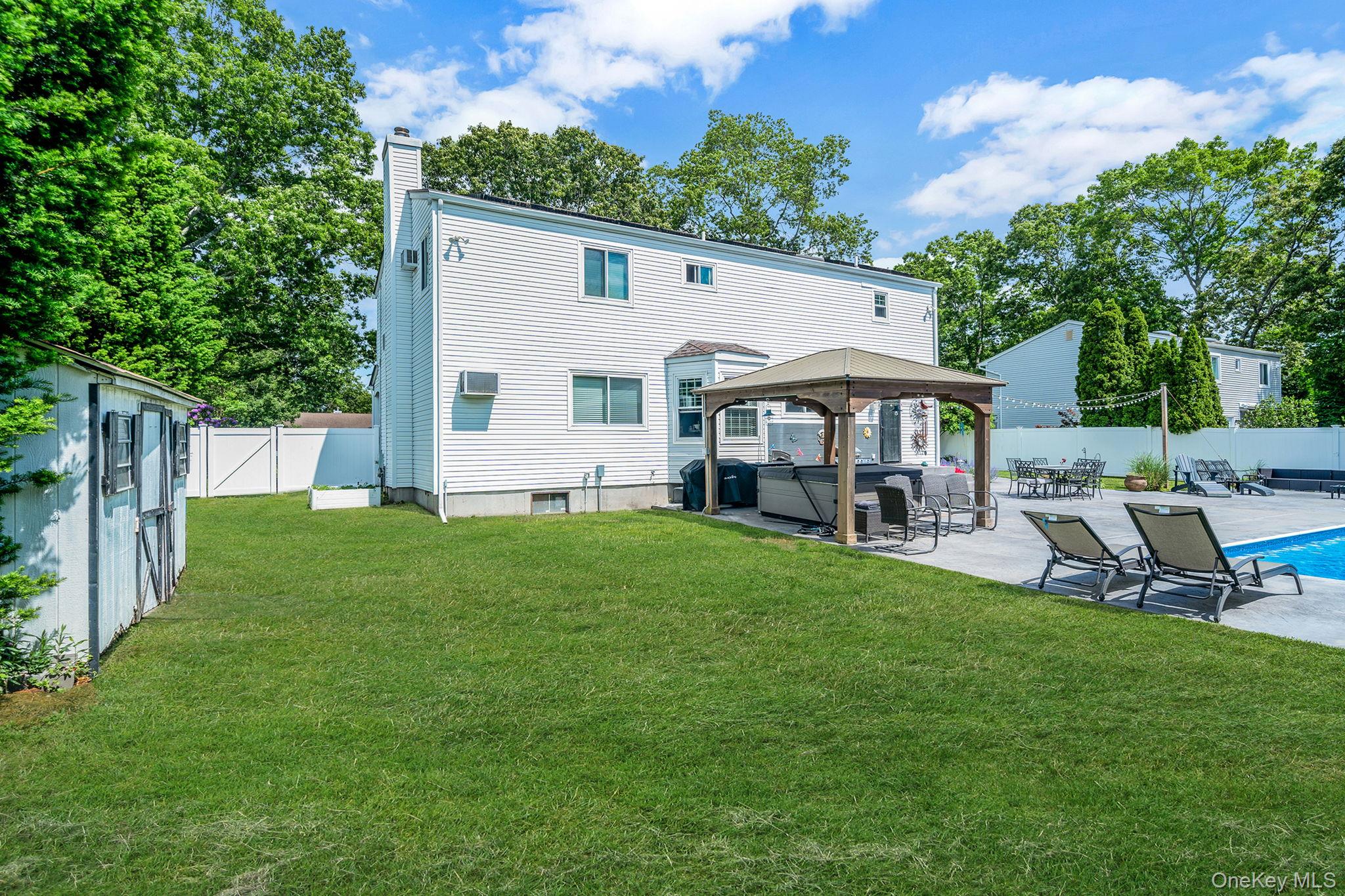 4 Sharon Drive