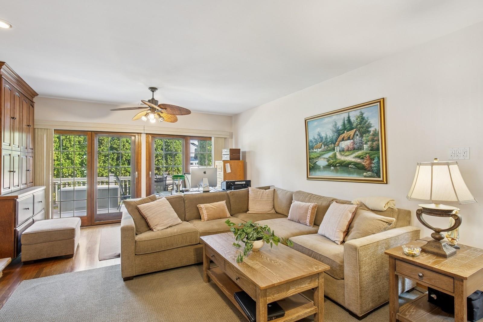 699 Tower Mews, Oakdale, New York image 30