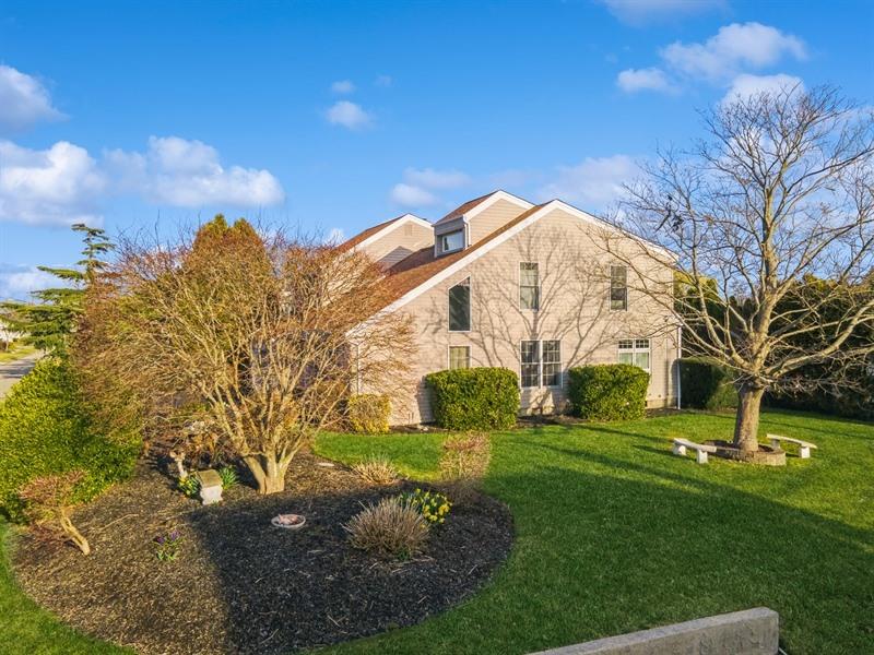 699 Tower Mews, Oakdale, New York image 3