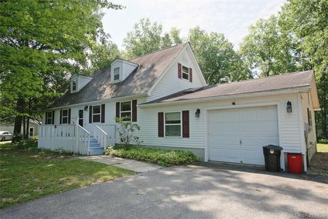 Homes For Sale - 16 Elizabeth Drive<br/> Dutchess County, Tivoli, NY 12583