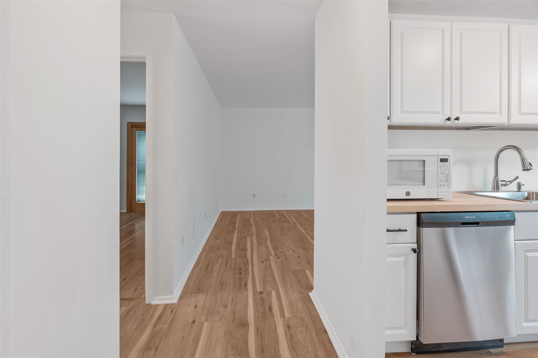 222 Doxbury Lane