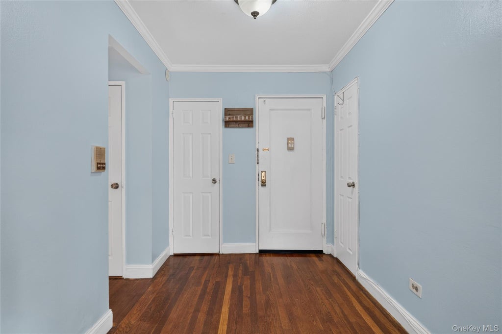 Photo of 150-25 72nd Road #5K, Kew Garden Hills, NY 11367 (MLS # 1056214)