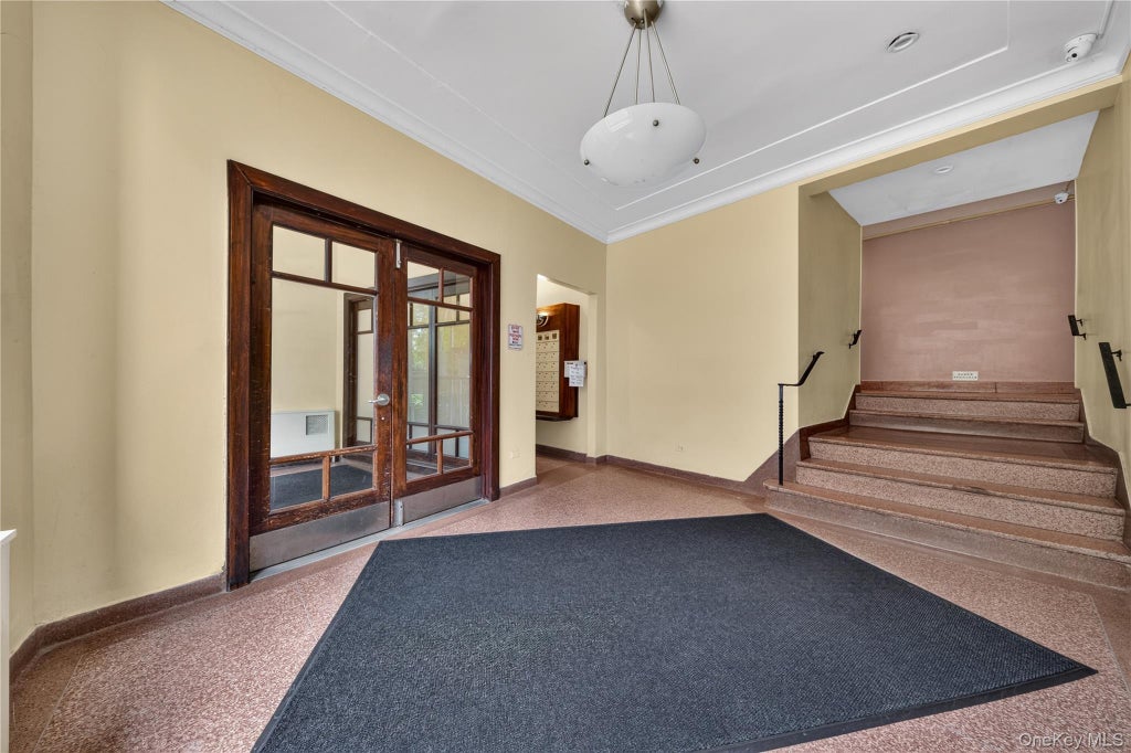 Photo of 150-25 72nd Road #5K, Kew Garden Hills, NY 11367 (MLS # 1056214)