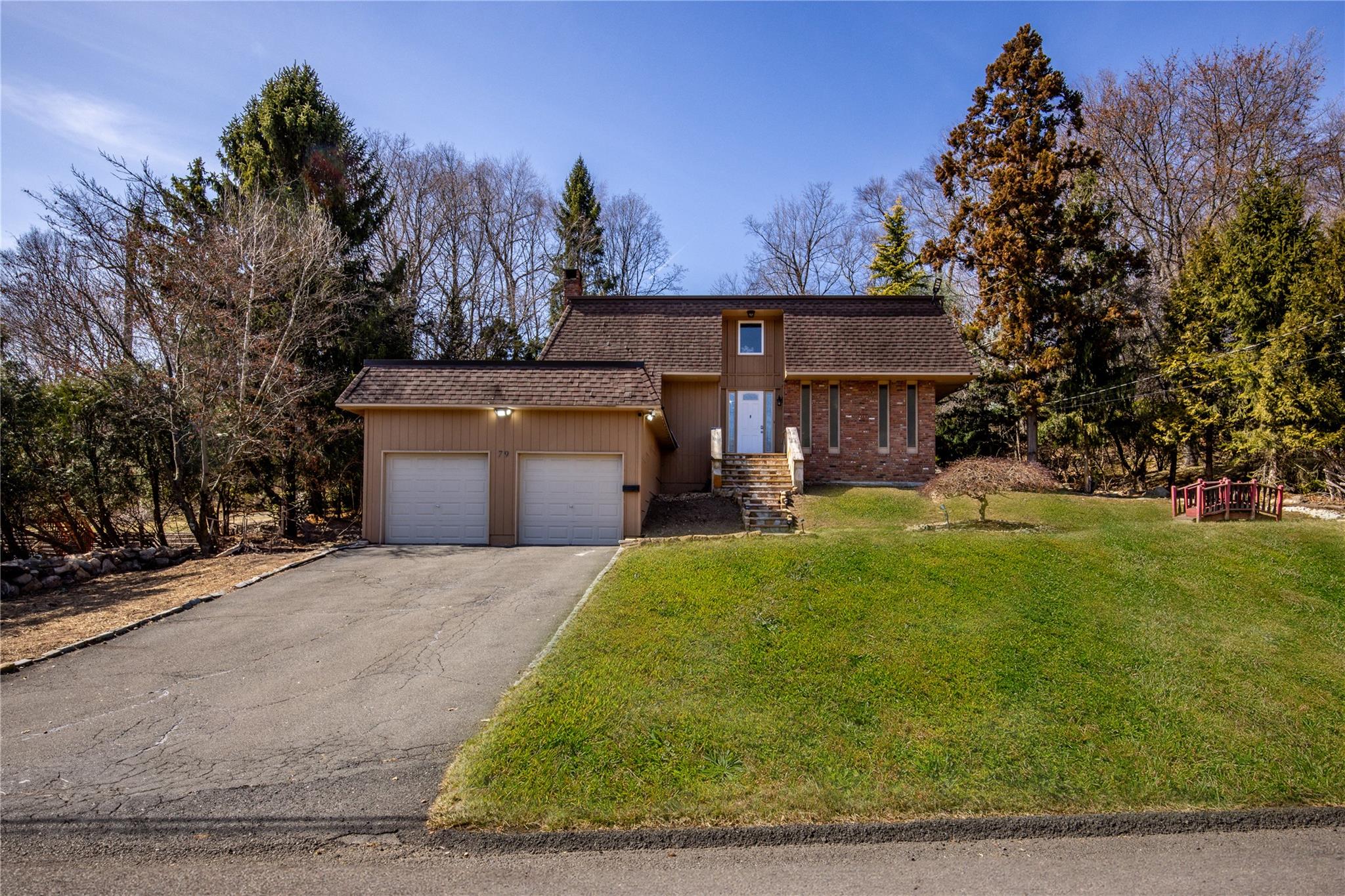 79 Tennyson Drive, Nanuet, New York image 2