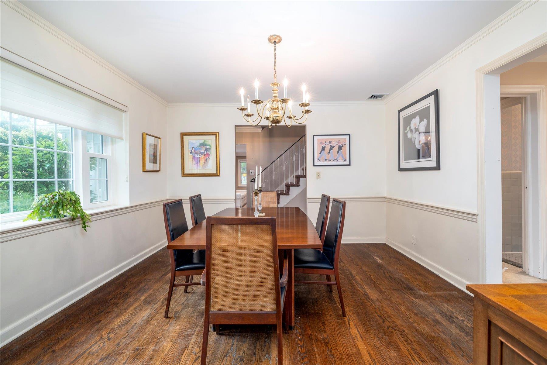 39 Searing Street, Rockville Centre, New York image 13