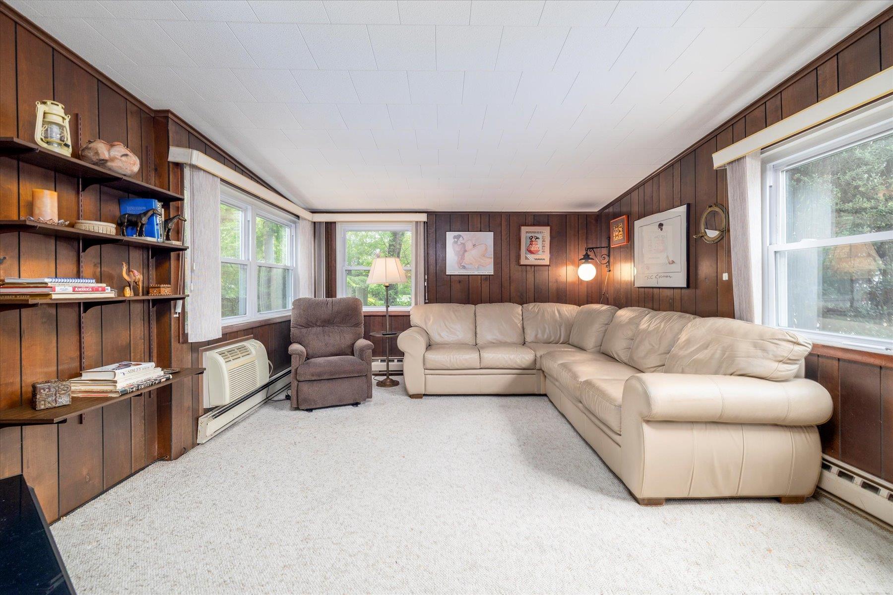 39 Searing Street, Rockville Centre, New York image 14