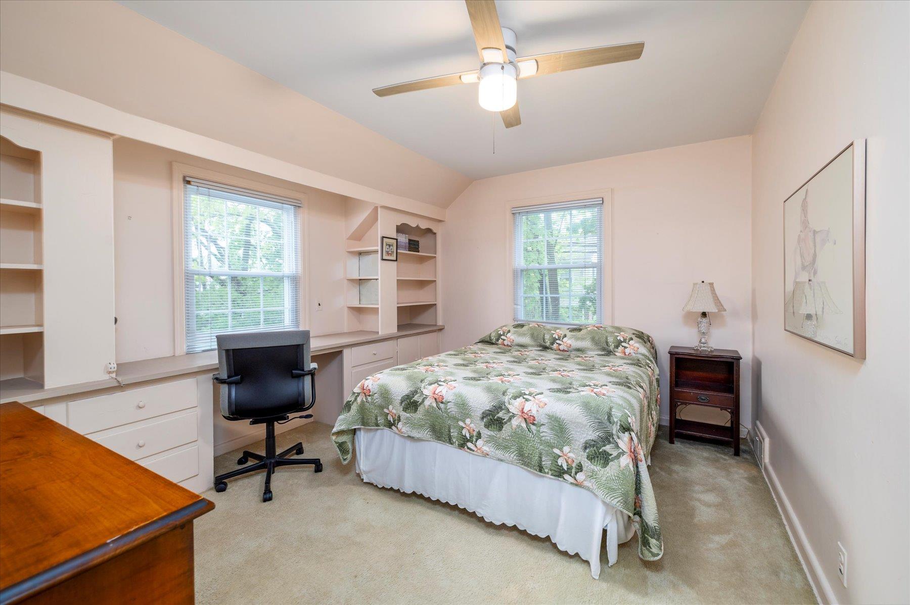 39 Searing Street, Rockville Centre, New York image 21