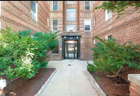Condo For Sale - 63-93 Woodhaven Blvd Blvd #6G3<br/> Rego Park, NY 11374