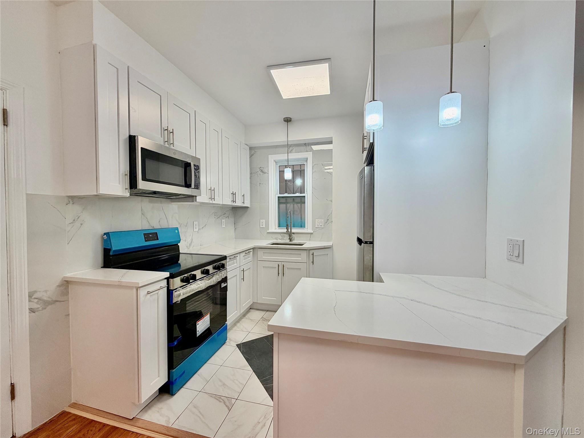 2225 Cincinnatus Avenue