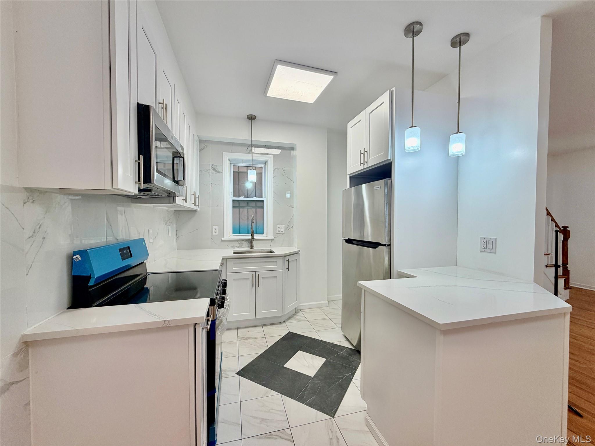 2225 Cincinnatus Avenue