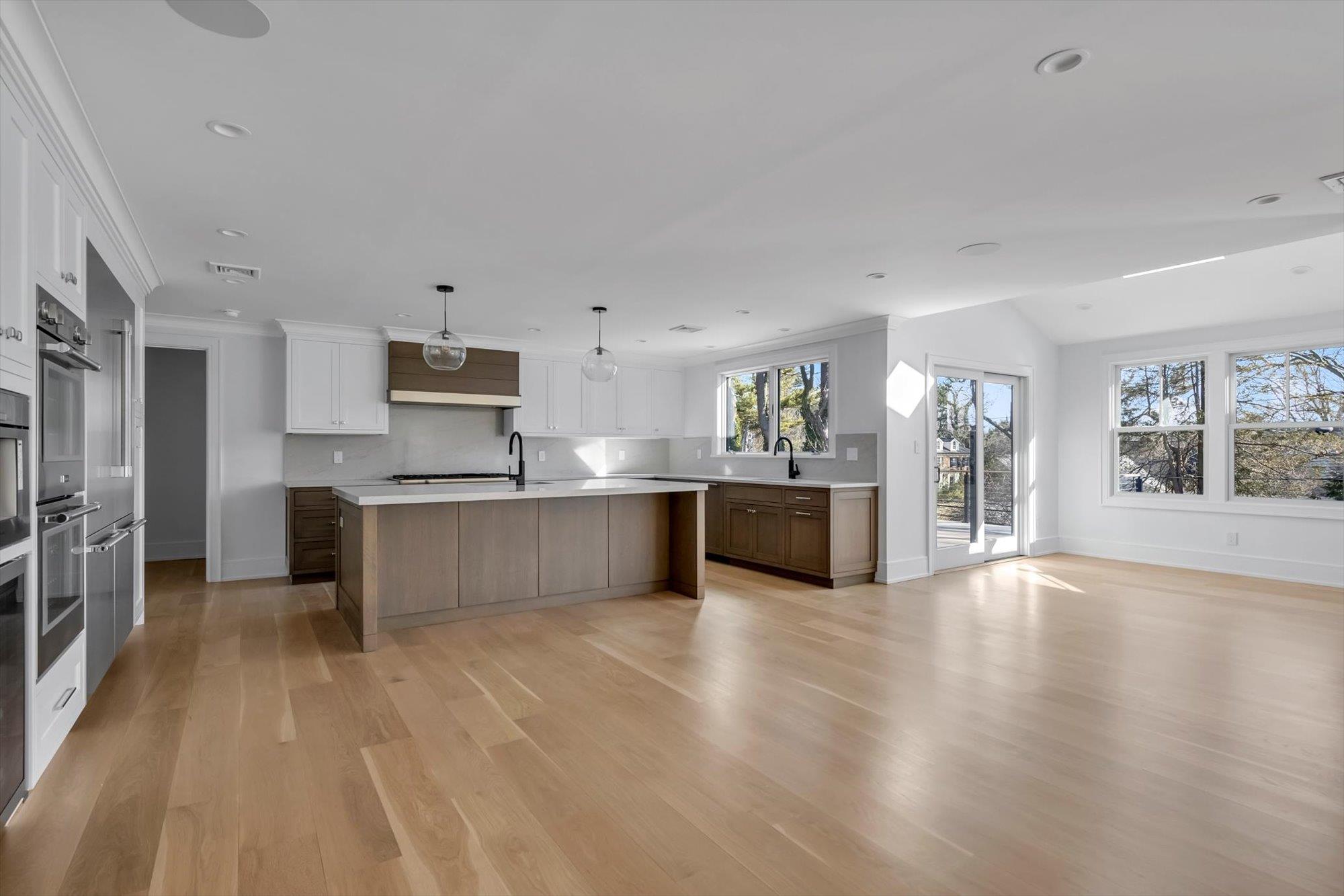 40 Hewlett Lane, Port Washington, New York image 8
