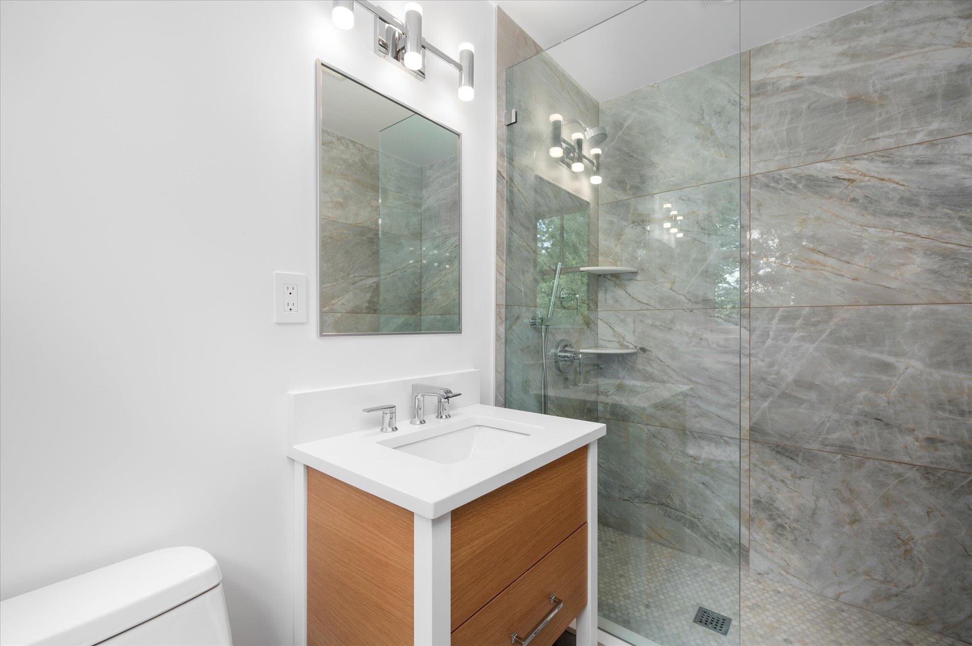 40 Hewlett Lane, Port Washington, New York image 22