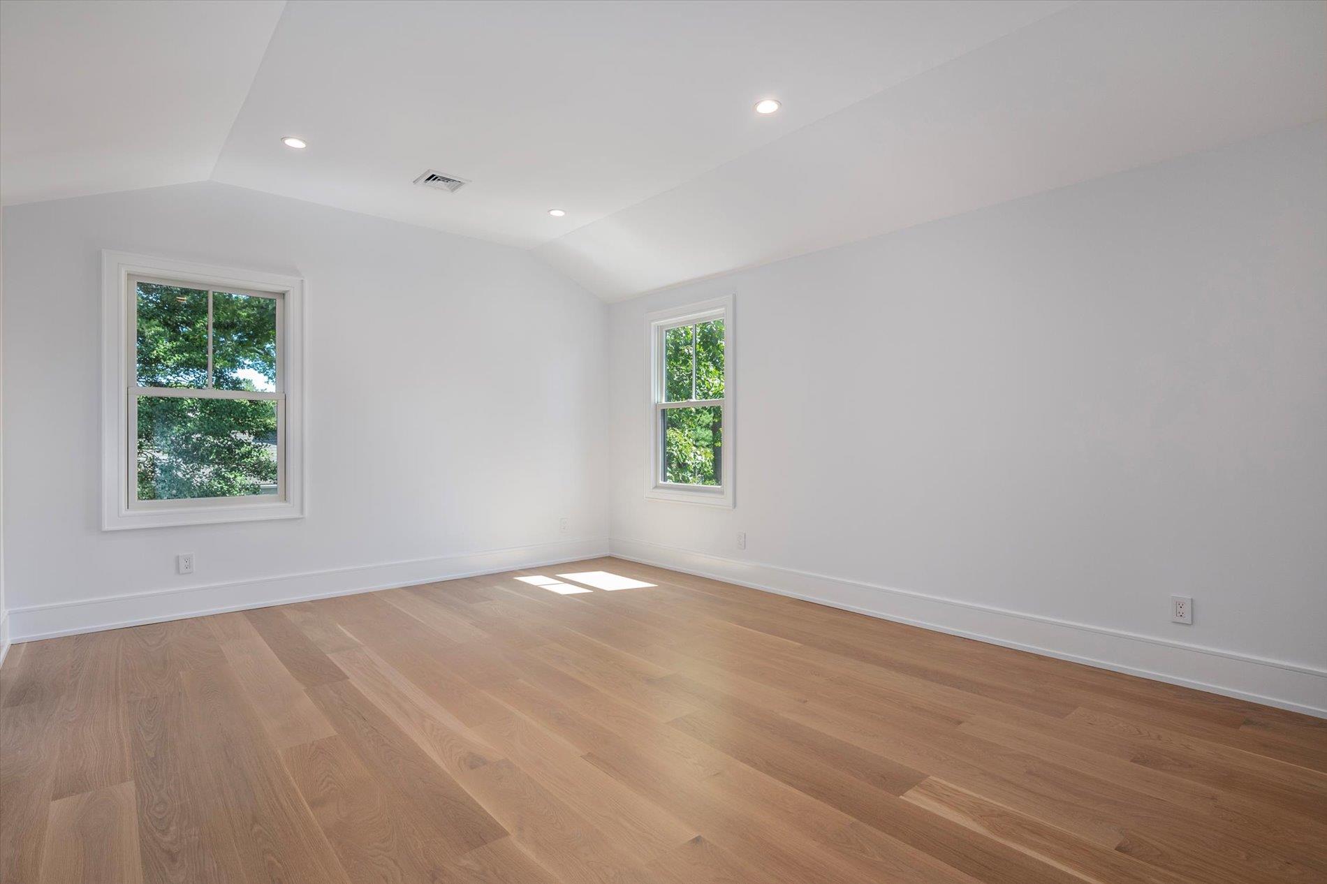 40 Hewlett Lane, Port Washington, New York image 21