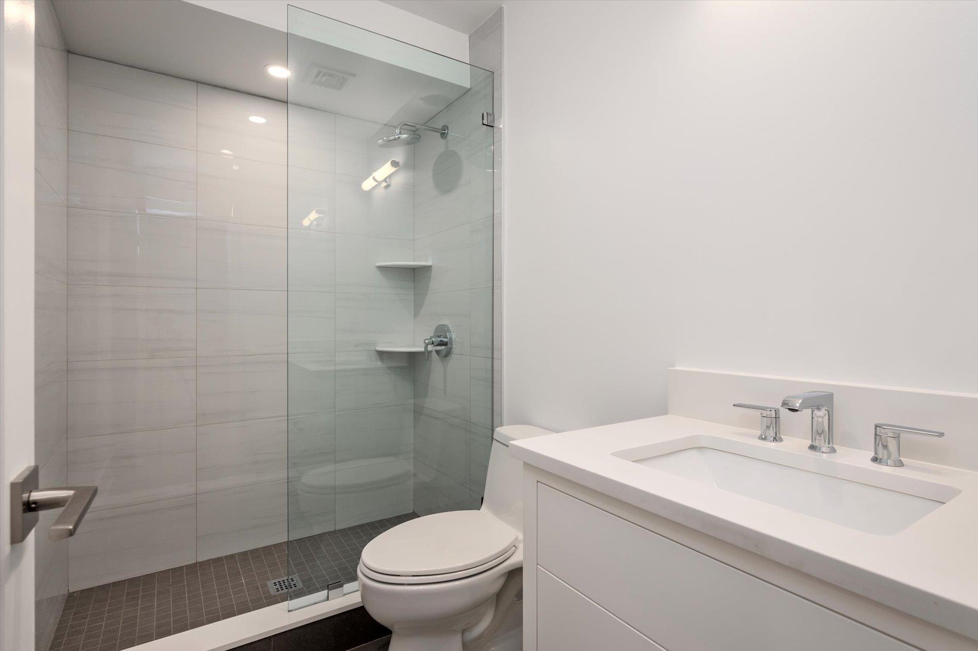 40 Hewlett Lane, Port Washington, New York image 20