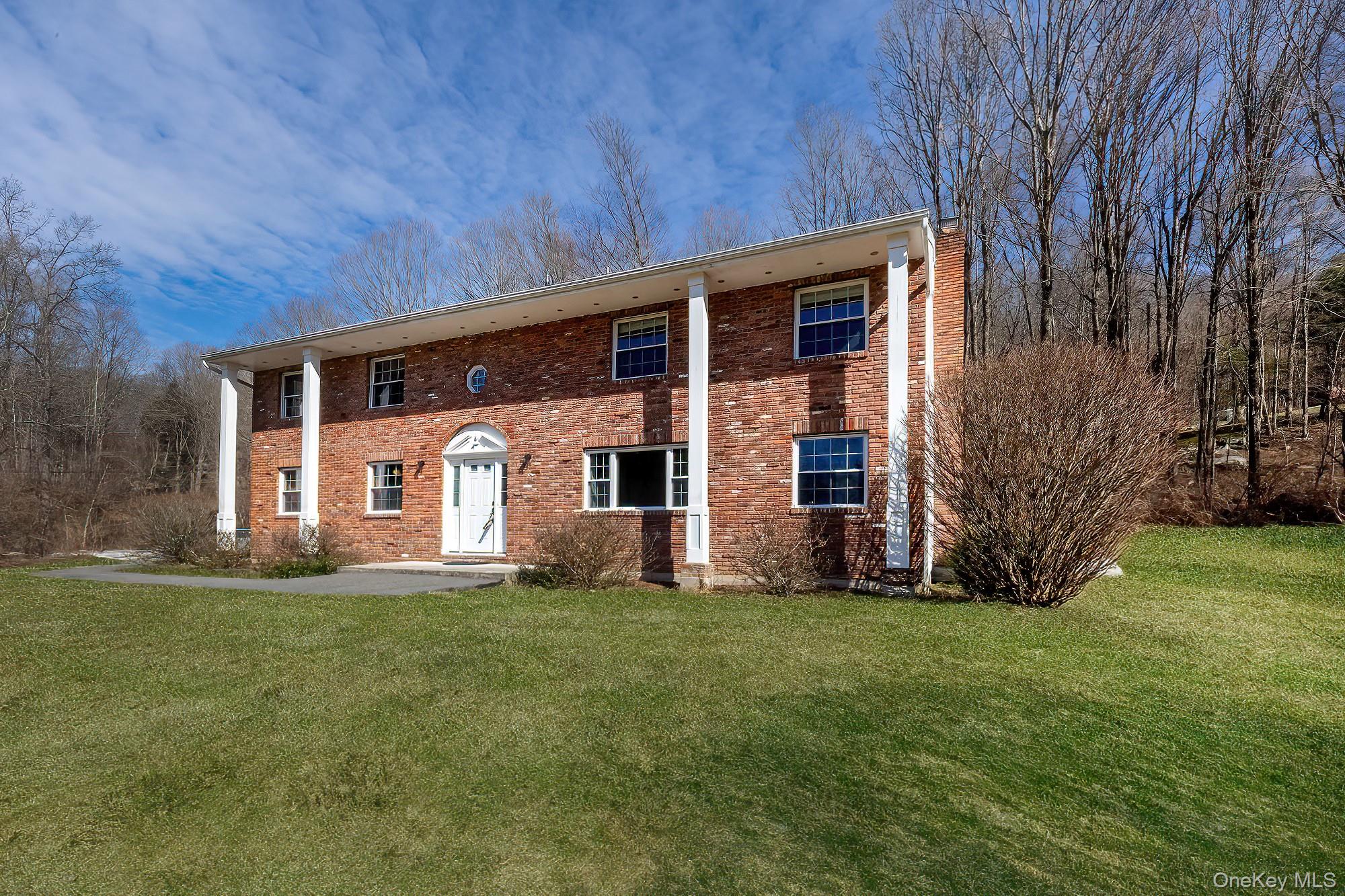 5 Equestrian Acres Lane