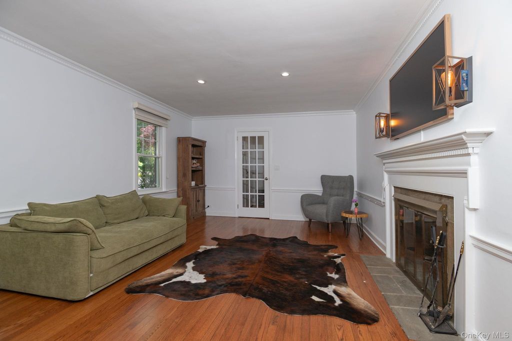 Photo of 27 Valentine Road, Briarcliff Manor, NY 10510 (MLS # 997690)