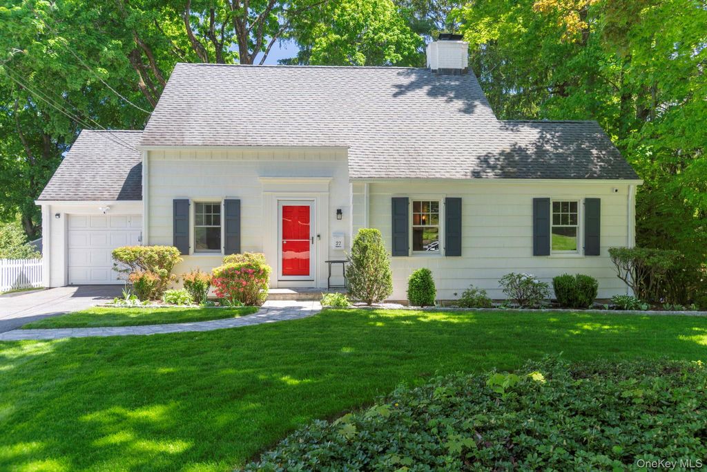 Photo of 27 Valentine Road, Briarcliff Manor, NY 10510 (MLS # 997690)