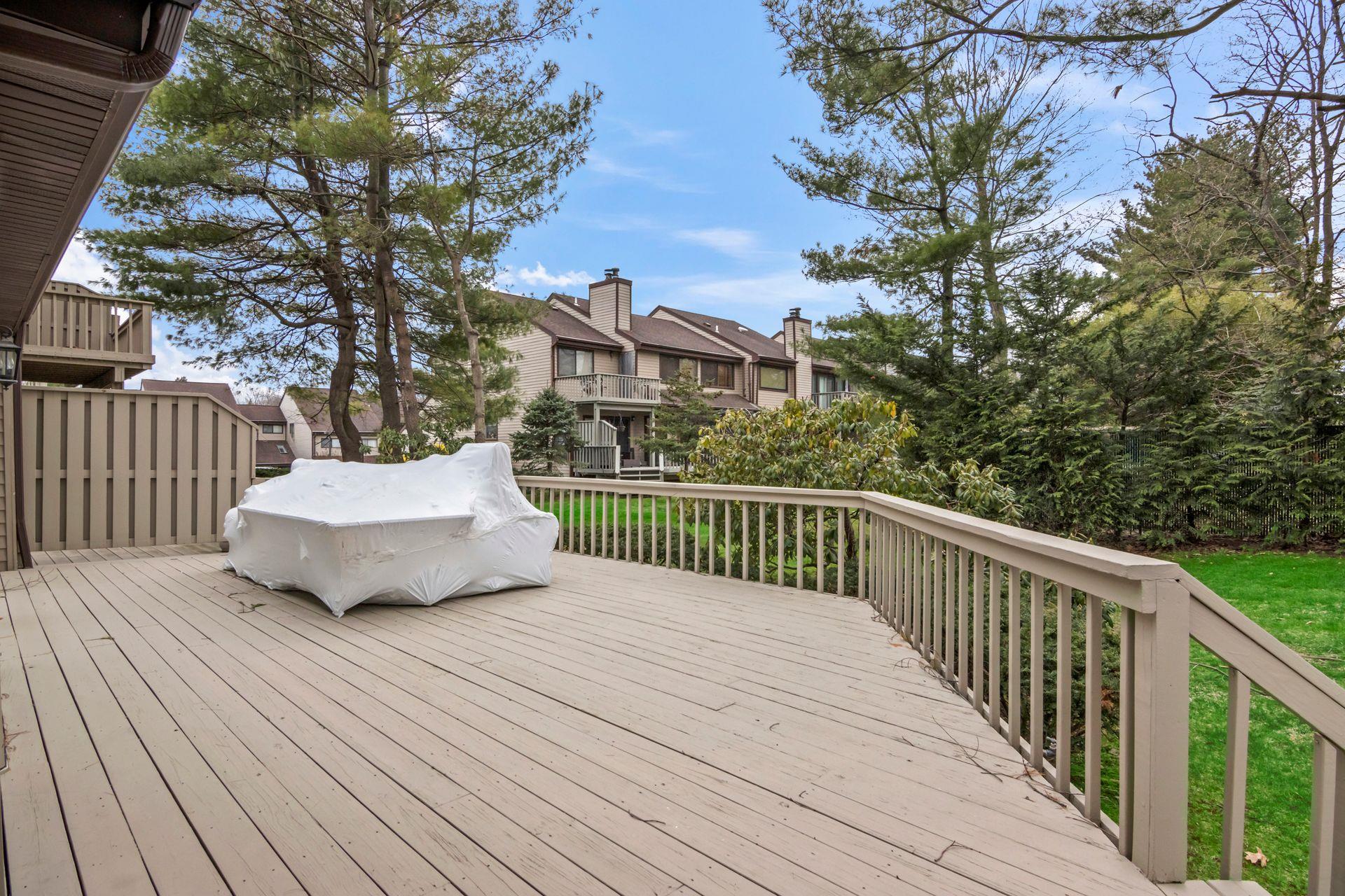 65 The Circle Cir #65, Glen Head, New York image 40